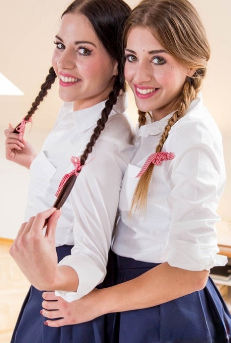 nackte Schwestern freie perfekte bild