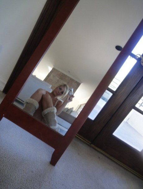 sexy selfie free nude gallery