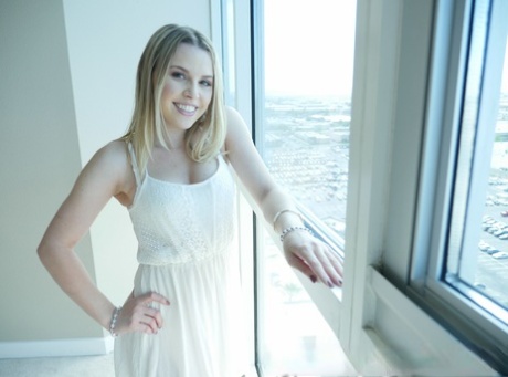 Aubrey Sinclair star adult pictures