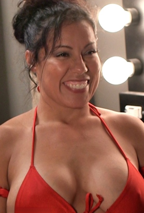 Izamar Gutierrez star adult photos