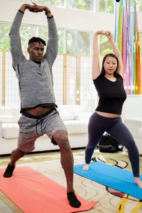 asiatische Fitness schöne sexy bilder