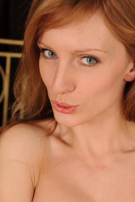 rudowłosa MILF piękny seks zdjęcie
