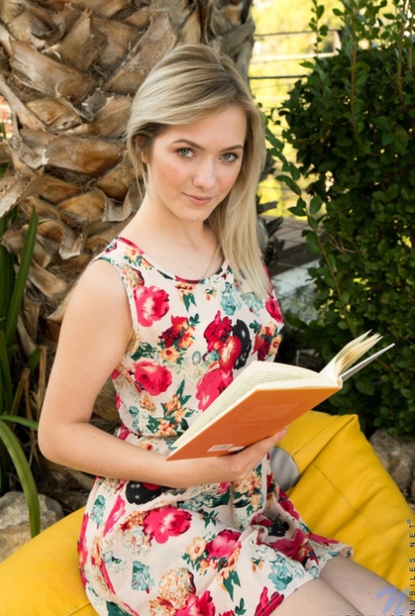 mini dress pornos picture