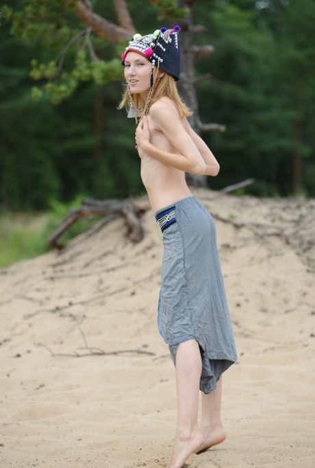 女装者 エロチック 写真