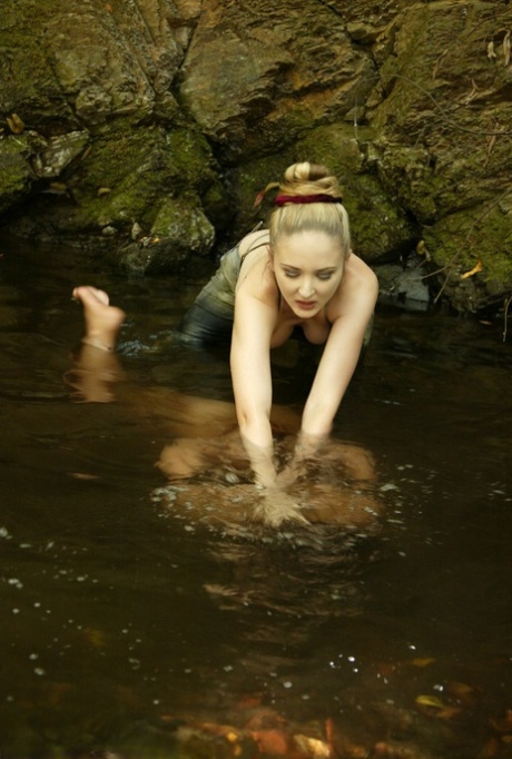 Unterwasser nackt heiße bilder