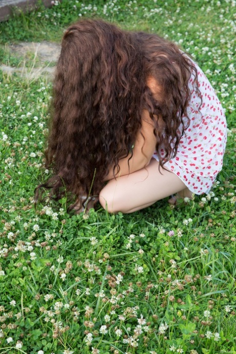 curly hair teen beautiful nude img
