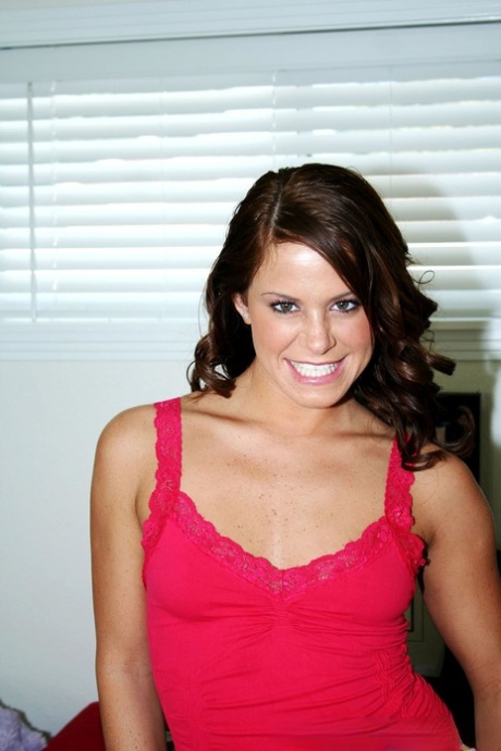 Savannah Stern star nice picture