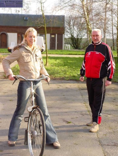 Teen zum ersten Mal ficken hübsche sexy galerien