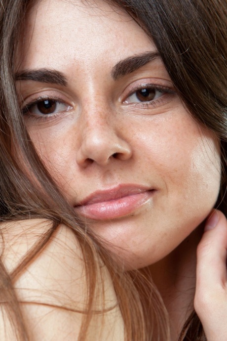 Michelle Alannis nude model image