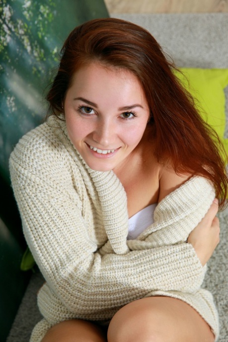 Stefany Sonri sexy star galleries