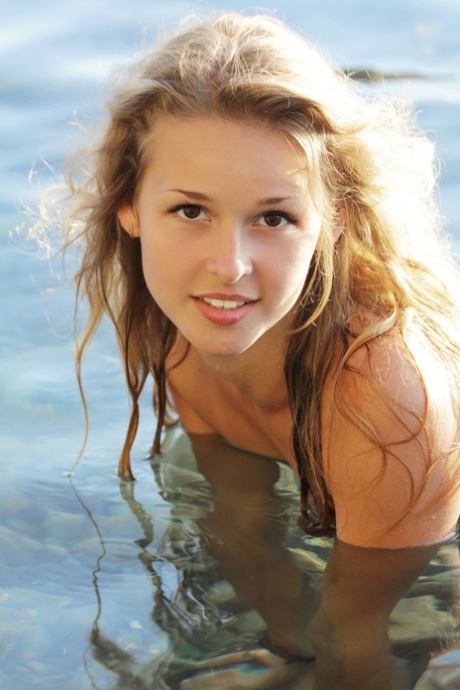 Toxic A Toksik exclusive actress pic