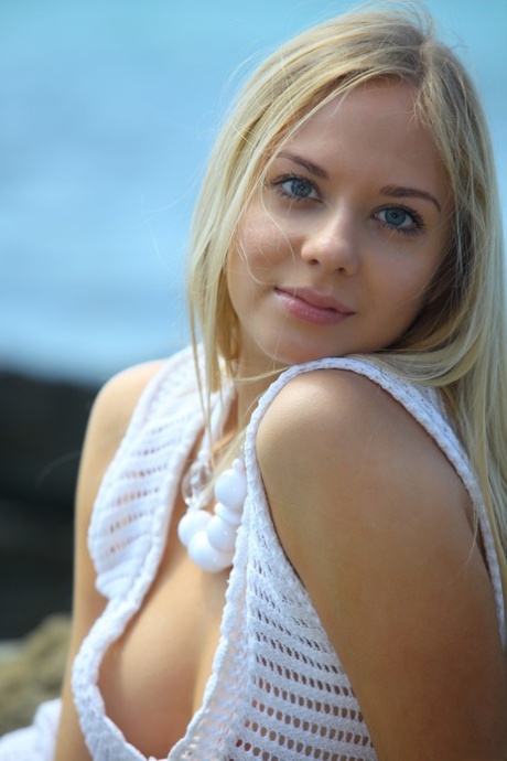adolescente rubia bastante libre fotos