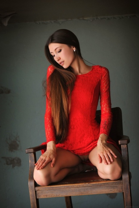 tall skinny brunette nice photo