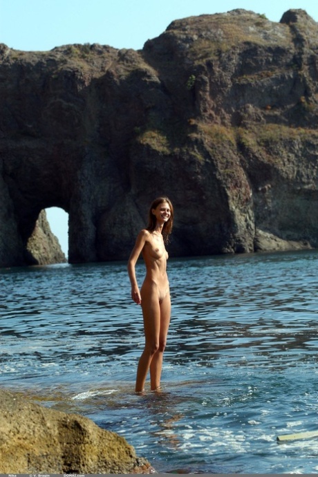 tall teen exclusive picture