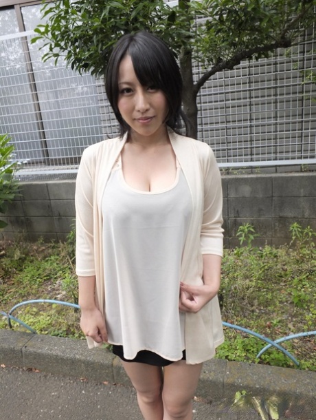 Yuuna Hoshisaki model hd img