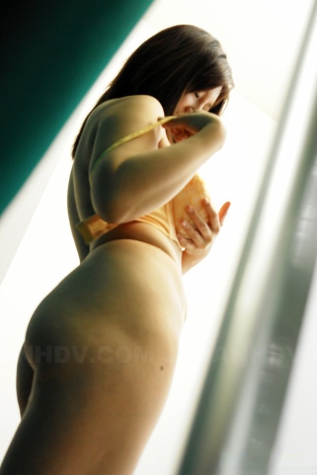 asiática gorda legal foto