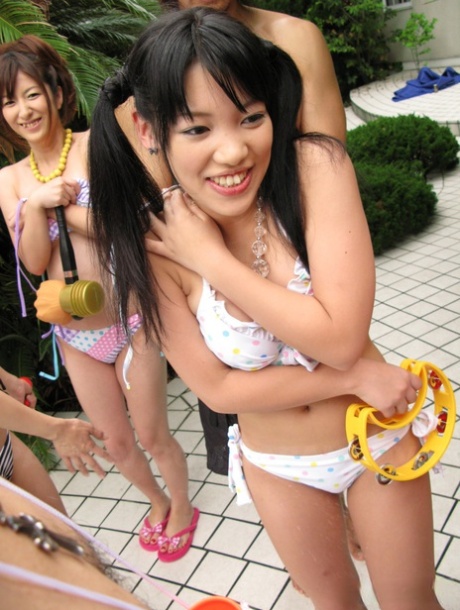 Japanse bikini naakt gratis afbeelding