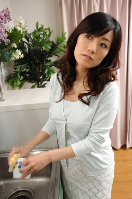 Manami Komukai star naked pictures