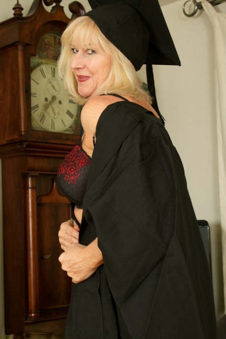 Sapphire Louise nice actress archive
