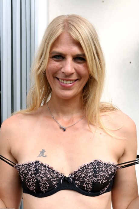 fladbrystet milf gratis smuk galleri