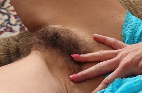 amateur cougar porn img