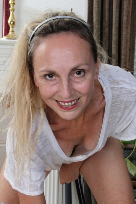 mature fitness hot porn pics