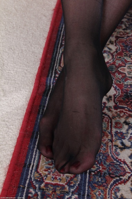 cute feet pornos img