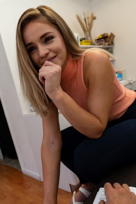 Scarlett Fall star nudes pic