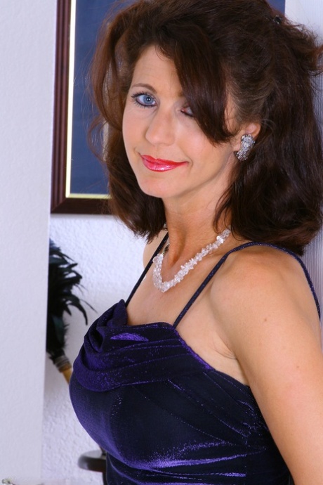gepiercte Muschi exklusive xxx foto
