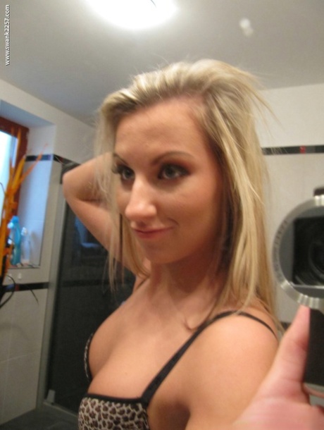 selfie ve spodním prádle xxx pěkné fotografie
