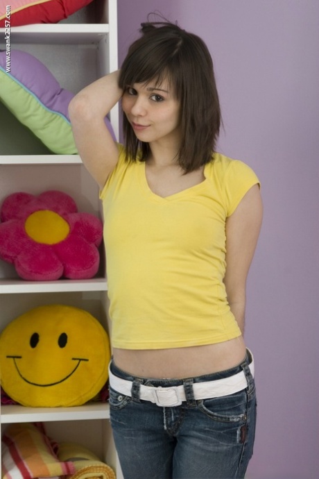 Ariel Rebel porn model img