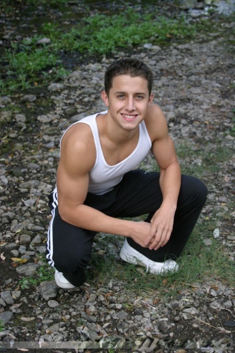amateur gay beautiful nude photo