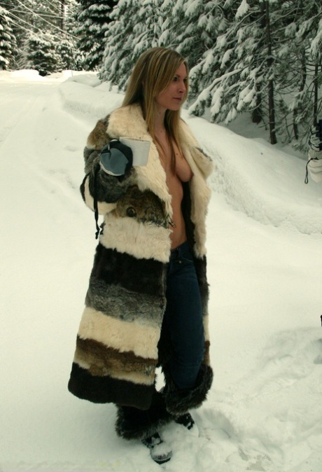 Lexi Bardot exclusive star archive