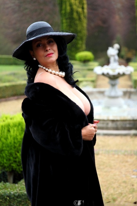 milf cosplay art porn photos
