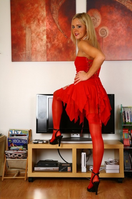 Suzie Best star hd images
