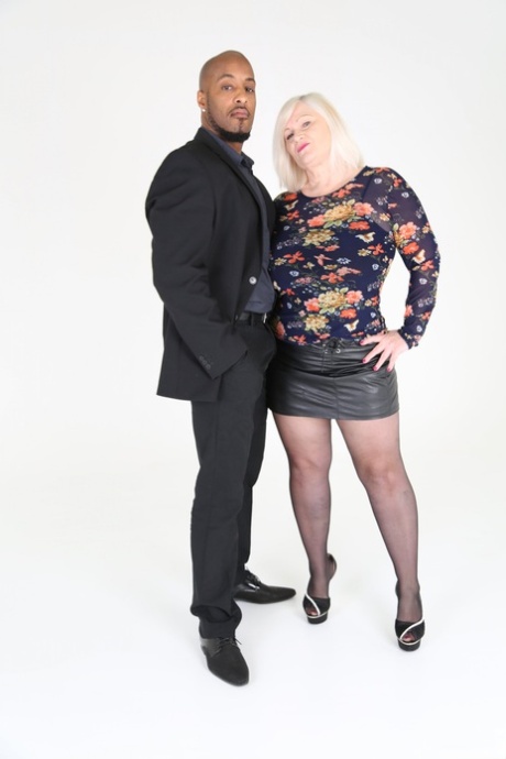 bedstemor interracial pornografisk erotisk billeder