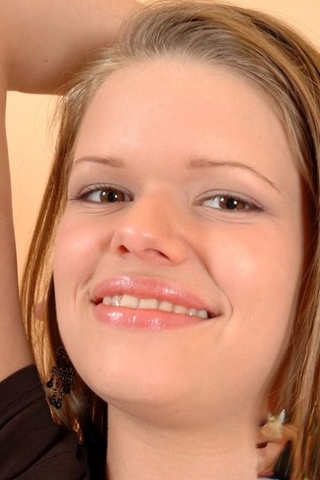 Jenny Noel hot pornstar image