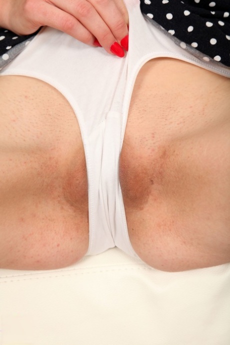 amatér pod sukni erotické nejlepší galerie
