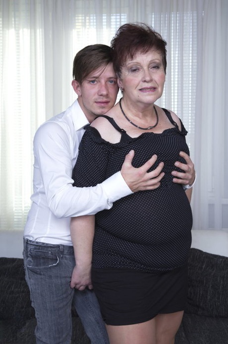 amateur granny sex galleries