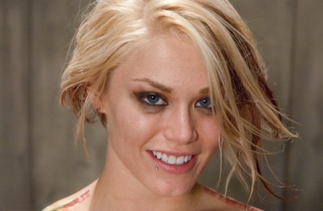 Ash Hollywood top star galleries