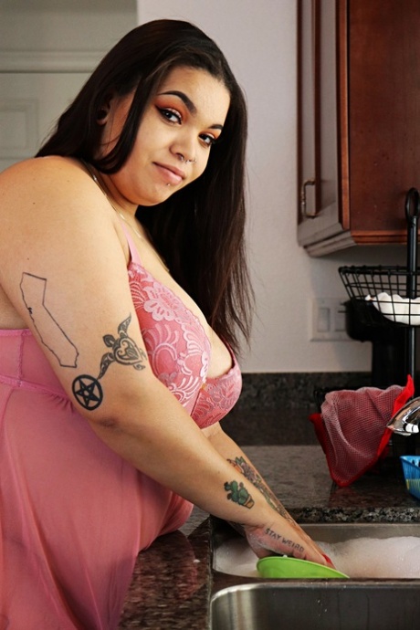curvy latina milf sex archive