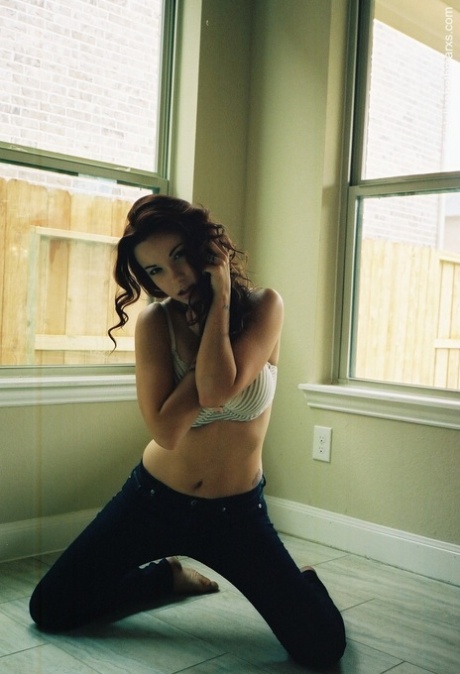 Elizabeth Marxs star nudes photos