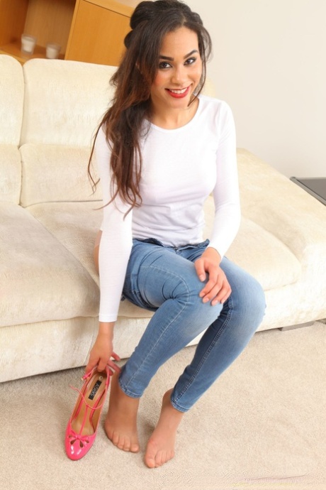 Sophie Nicolson porn star img