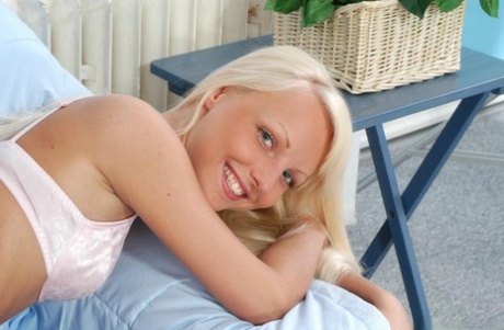 Veronika Simon sex pornstar gallery