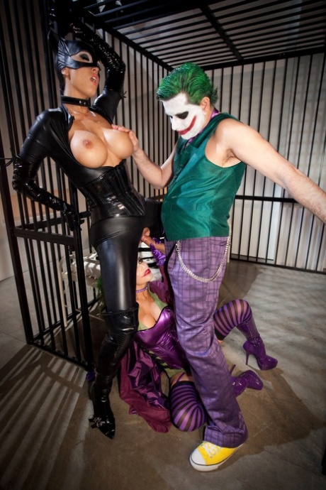 cosplay met grote tieten naakt perfect afb