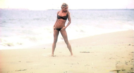 Abby Marie naked actress photo