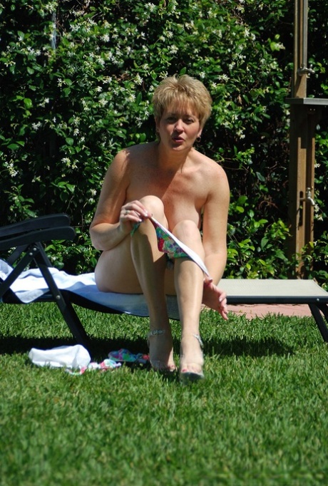 moden udendørs porno hot img