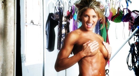 Abby Marie beautiful model pics