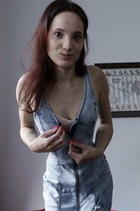 Mia Sanders model pornographic galleries