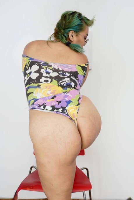 thick asian thighs free sexy images